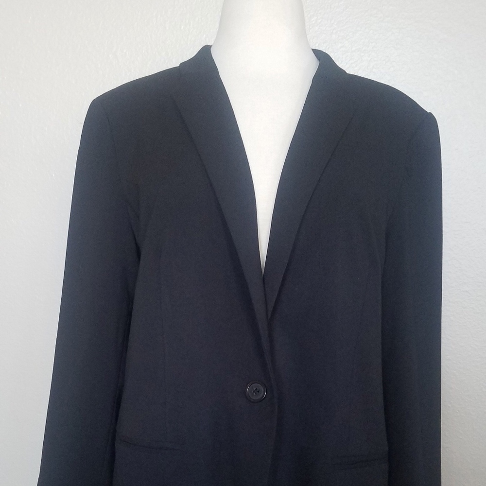 Single Button Black Blazer